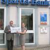 Tour der Hoffnung: Sparda Bank Halberstadt spendet 2.000 Euro für krebskranke Kinder