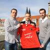 &quot;Gemeinsam in die Liga 4&quot; - OB Henke unterstützt Werbeaktion des VfB Germania