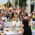 Frühstücken für einen guten Zweck mitten im Zentrum der Stadt Halberstadt.