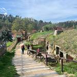 Am 31. Mai können die Höhlenwohnungen und den Schlosspark von Langenstein erkundet werden.