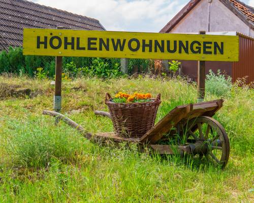 Höhlenwohnung Langenstein_Schäferberg Schild_Stefan Herfurth.jpg